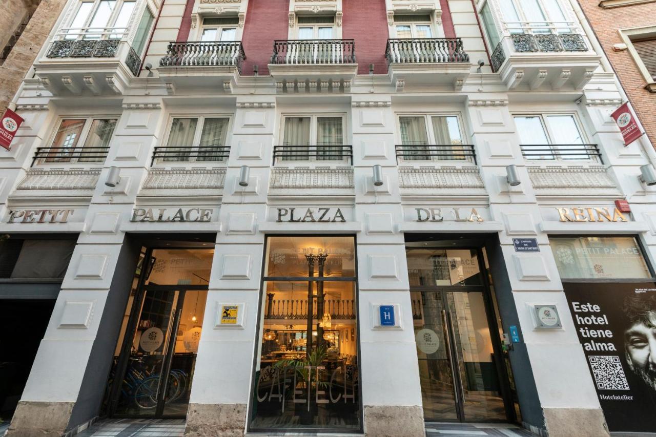 Petit Palace Plaza De La Reina Valencia Bagian luar foto