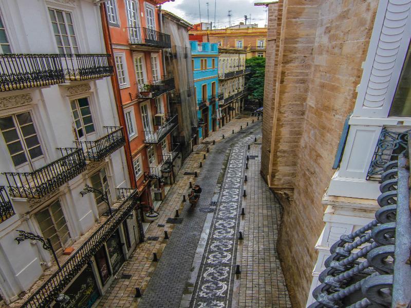 Petit Palace Plaza De La Reina Valencia Bagian luar foto